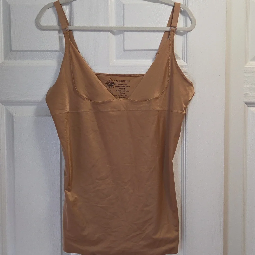 SPANX Cream And Sonic Slimmers Tan Shapewear Bundle